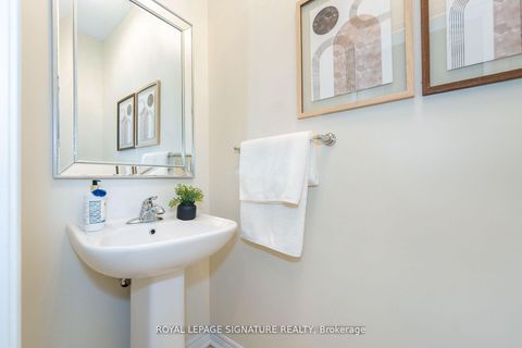 Photo 11 at 68 Lady Angela Lane, Patterson, Vaughan