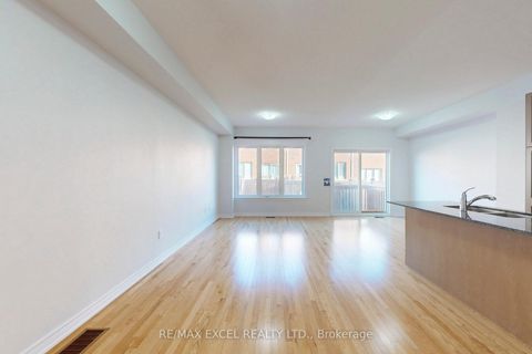 Photo 6 at 14 TWINFLOWER Lane, Oak Ridges Lake Wilcox, Richmond Hill