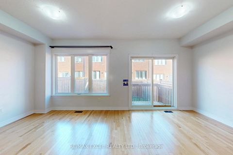 Photo 11 at 14 TWINFLOWER Lane, Oak Ridges Lake Wilcox, Richmond Hill