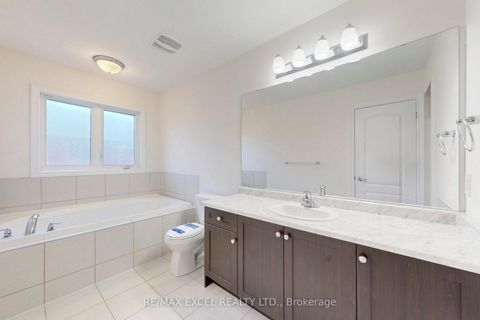 Photo 26 at 14 TWINFLOWER Lane, Oak Ridges Lake Wilcox, Richmond Hill