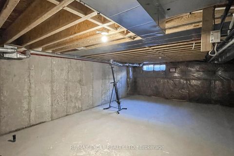 Photo 41 at 14 TWINFLOWER Lane, Oak Ridges Lake Wilcox, Richmond Hill