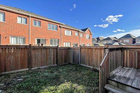 Photo 44 at 14 TWINFLOWER Lane, Oak Ridges Lake Wilcox, Richmond Hill