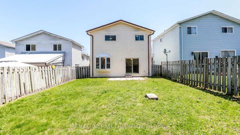 Photo 4 at 82 Melinda Crescent, Allandale, Barrie