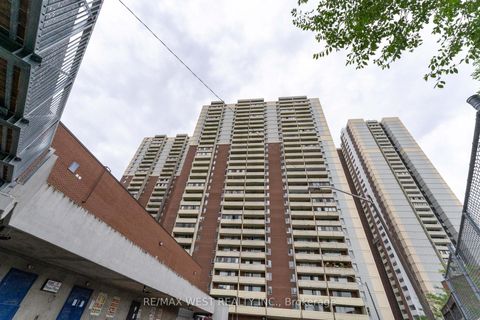 Photo 2 at PH5 - 5 Massey Square, Crescent Town, Toronto