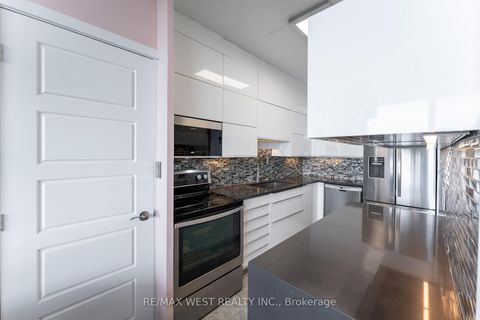 Photo 15 at PH5 - 5 Massey Square, Crescent Town, Toronto