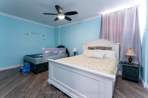 Photo 23 at PH5 - 5 Massey Square, Crescent Town, Toronto