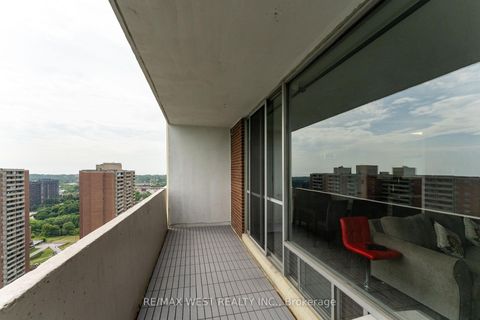 Photo 28 at PH5 - 5 Massey Square, Crescent Town, Toronto