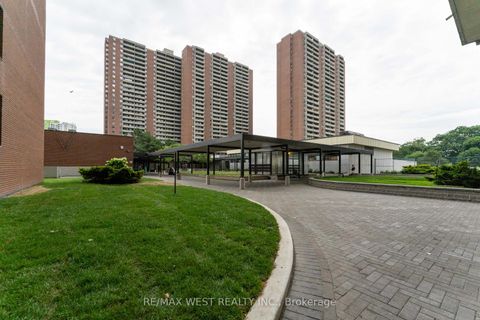 Photo 31 at PH5 - 5 Massey Square, Crescent Town, Toronto