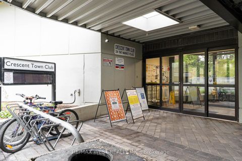 Photo 34 at PH5 - 5 Massey Square, Crescent Town, Toronto