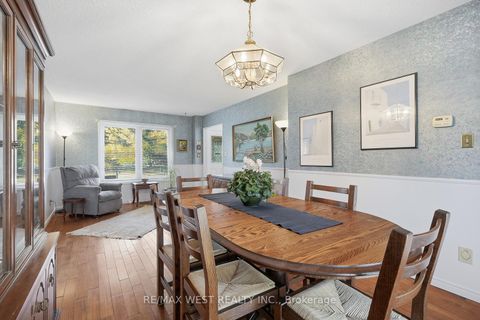 Photo 12 at 12 Lippincott Court, North Richvale, Richmond Hill