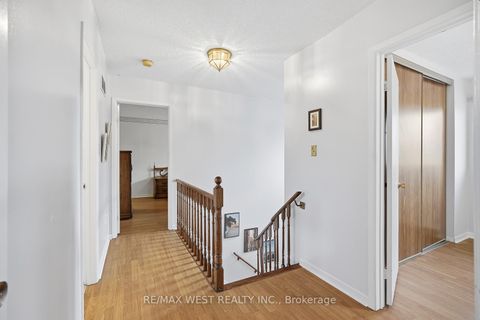 Photo 24 at 12 Lippincott Court, North Richvale, Richmond Hill