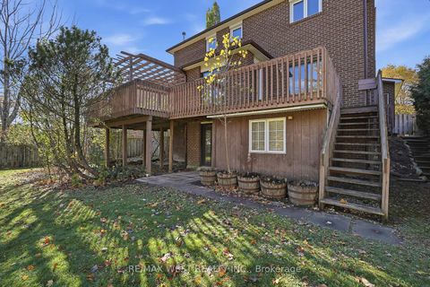 Photo 42 at 12 Lippincott Court, North Richvale, Richmond Hill