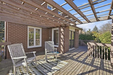 Photo 45 at 12 Lippincott Court, North Richvale, Richmond Hill