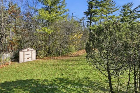 Photo 47 at 12 Lippincott Court, North Richvale, Richmond Hill