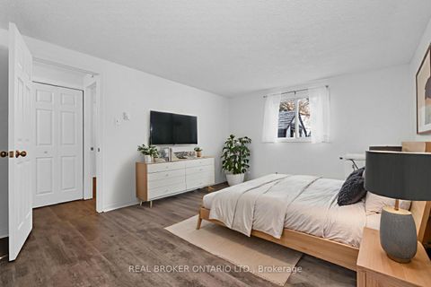 Photo 15 at 8 Maple Leaf Terrace, Cookstown, Innisfil