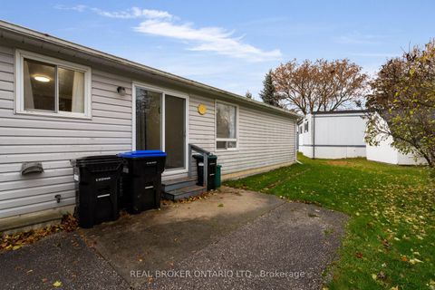 Photo 19 at 8 Maple Leaf Terrace, Cookstown, Innisfil
