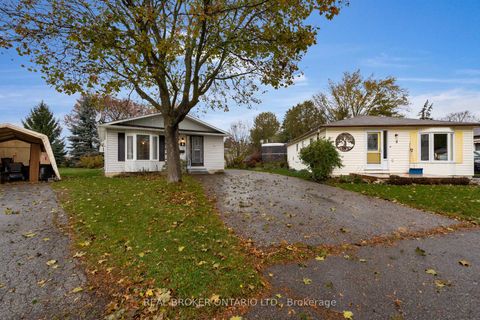 Photo 23 at 8 Maple Leaf Terrace, Cookstown, Innisfil