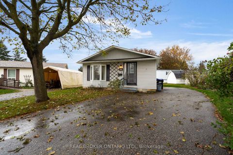 Photo 31 at 8 Maple Leaf Terrace, Cookstown, Innisfil