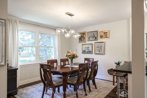 Photo 6 at 72 Craigmore Crescent, Willowdale East, Toronto
