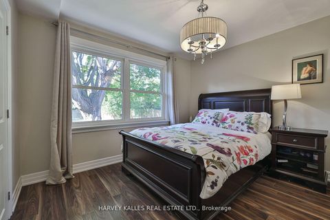 Photo 12 at 72 Craigmore Crescent, Willowdale East, Toronto