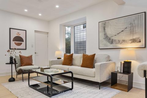 Photo 2 at 152 Pickering Street, Danforth, Toronto