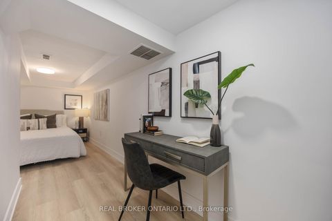 Photo 15 at 152 Pickering Street, Danforth, Toronto