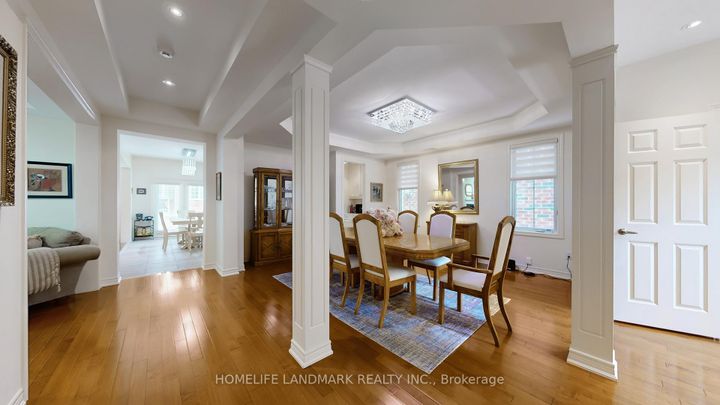 Photo 10 at 98 Fitzmaurice Drive, Patterson, Vaughan