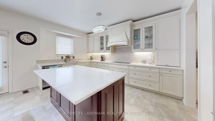 Photo 21 at 98 Fitzmaurice Drive, Patterson, Vaughan