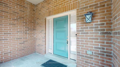 Photo 3 at 98 Fitzmaurice Drive, Patterson, Vaughan