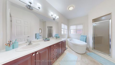 Photo 31 at 98 Fitzmaurice Drive, Patterson, Vaughan