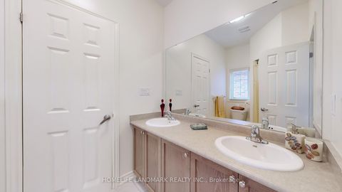 Photo 41 at 98 Fitzmaurice Drive, Patterson, Vaughan