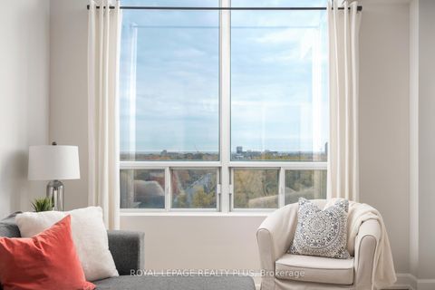 Photo 3 at 907 - 3391 Bloor Street W, City Centre West, Toronto