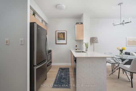 Photo 7 at 907 - 3391 Bloor Street W, City Centre West, Toronto