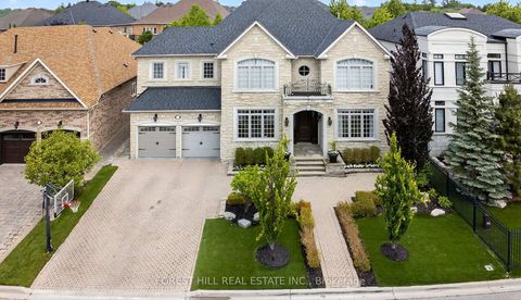 Photo 1 at 110 Cook's Mill Crescent, Patterson, Vaughan