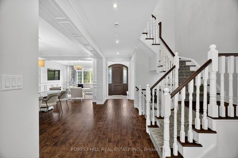 Photo 4 at 110 Cook's Mill Crescent, Patterson, Vaughan