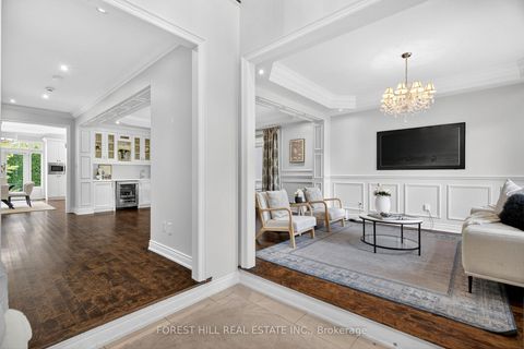 Photo 8 at 110 Cook's Mill Crescent, Patterson, Vaughan