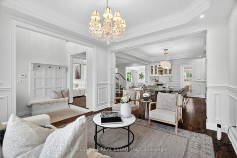 Photo 10 at 110 Cook's Mill Crescent, Patterson, Vaughan