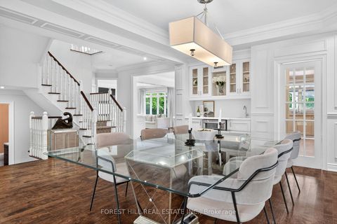 Photo 11 at 110 Cook's Mill Crescent, Patterson, Vaughan