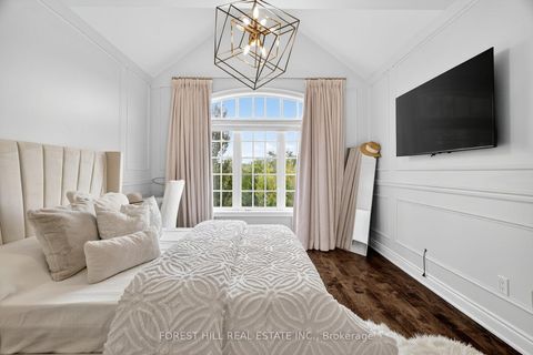 Photo 39 at 110 Cook's Mill Crescent, Patterson, Vaughan