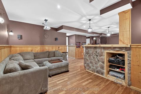 Photo 40 at 110 Cook's Mill Crescent, Patterson, Vaughan