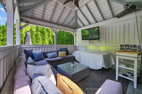 Photo 43 at 110 Cook's Mill Crescent, Patterson, Vaughan