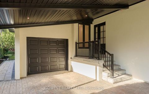 Photo 4 at 27 Hollister Road, West Deane, Toronto