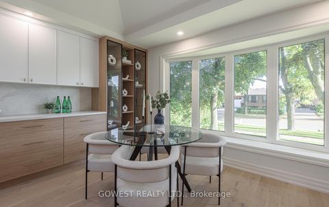 Photo 12 at 27 Hollister Road, West Deane, Toronto