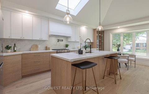 Photo 15 at 27 Hollister Road, West Deane, Toronto