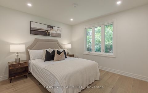 Photo 17 at 27 Hollister Road, West Deane, Toronto