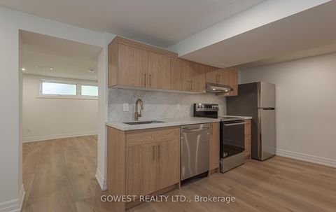 Photo 28 at 27 Hollister Road, West Deane, Toronto