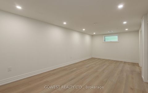 Photo 29 at 27 Hollister Road, West Deane, Toronto