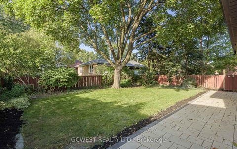 Photo 37 at 27 Hollister Road, West Deane, Toronto