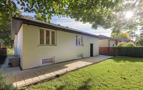 Photo 39 at 27 Hollister Road, West Deane, Toronto