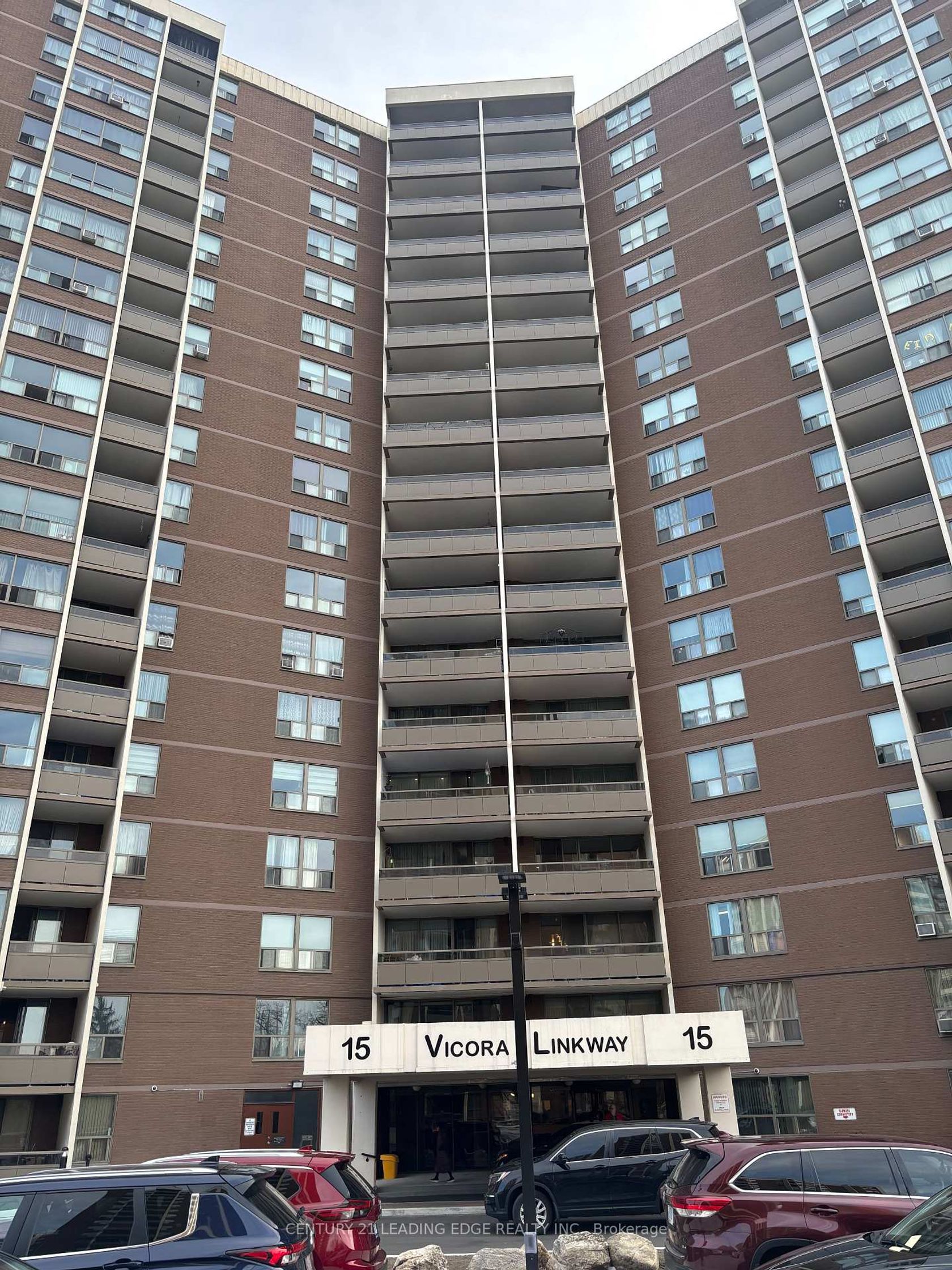 304 - 15 Vicora Linkway, Flemingdon Park, Toronto 